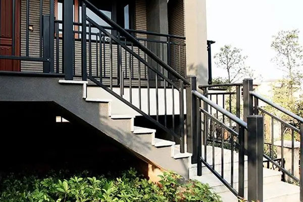 楼梯栏杆